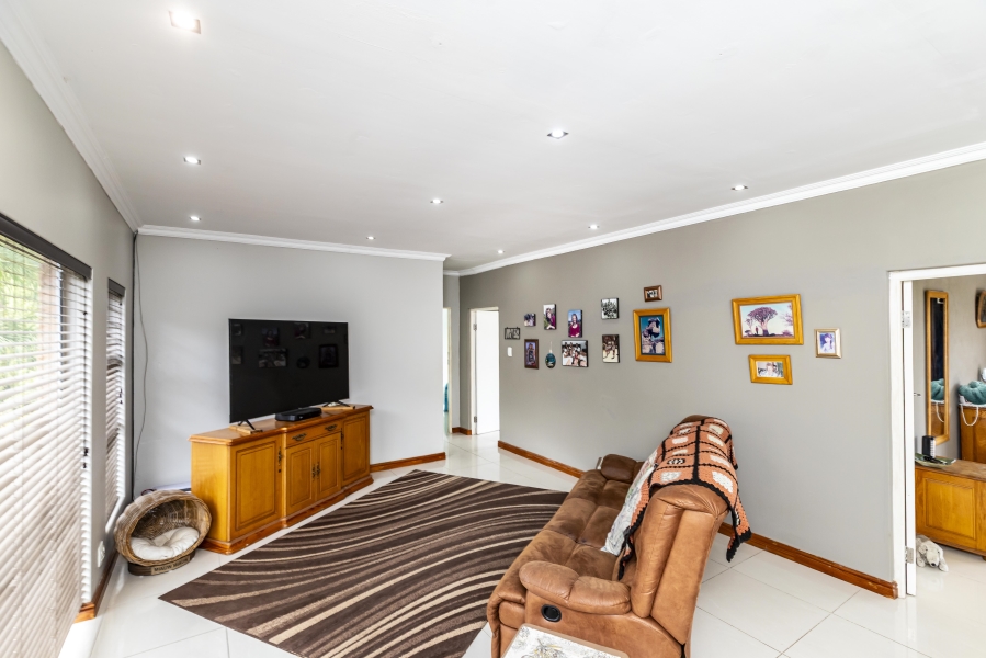 6 Bedroom Property for Sale in Dorchester Heights Eastern Cape